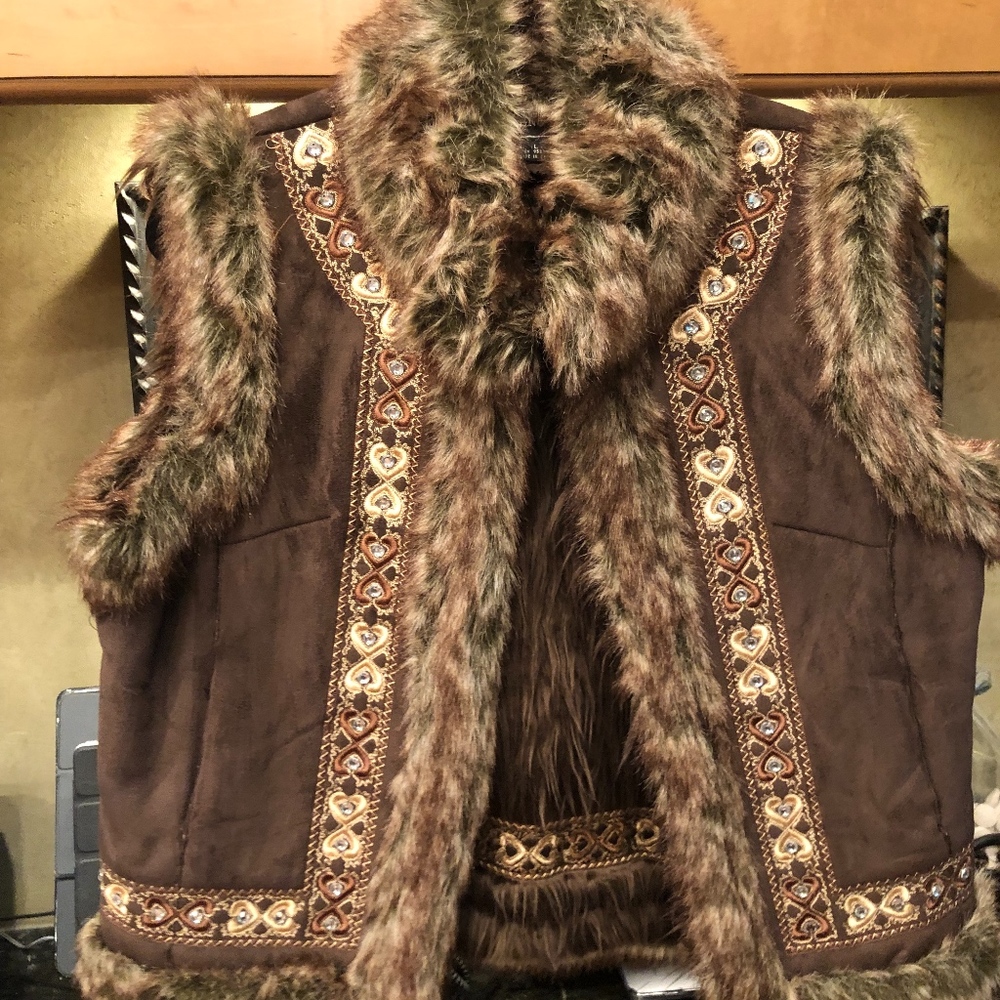 BOHO BROWN FAUX SHEARLING VEST LARGE